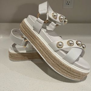 Ankle strap sandal
